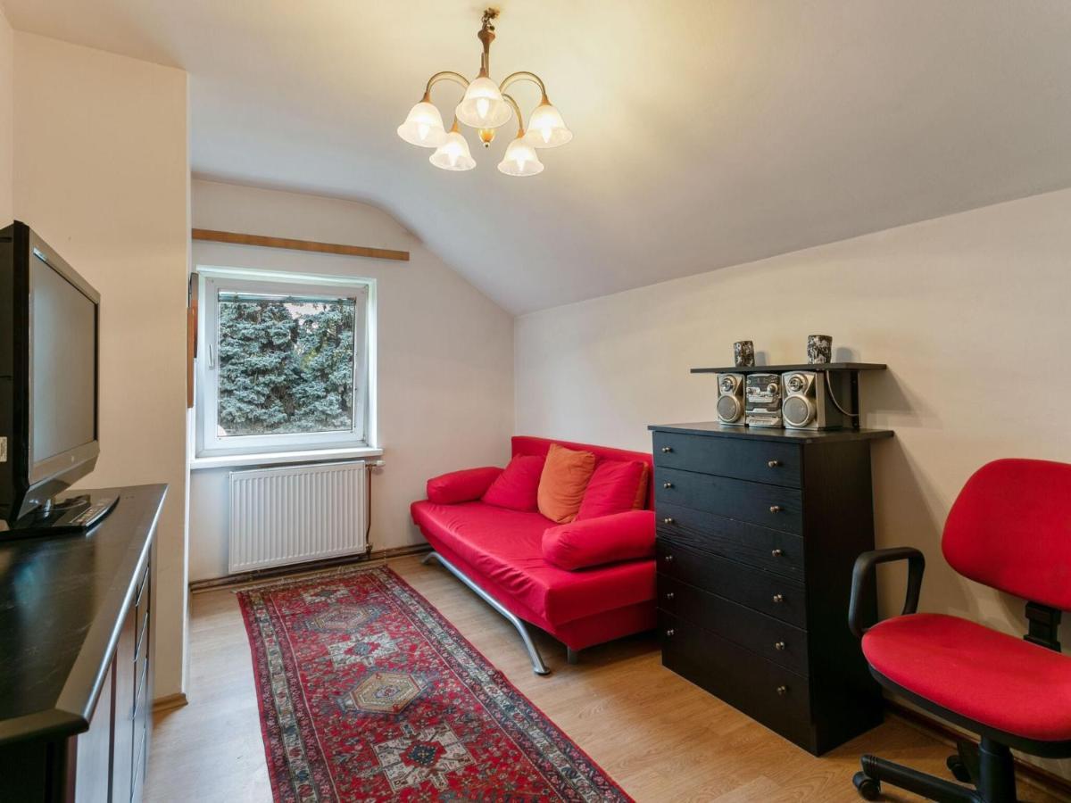 Lively Holiday Home In Wien With Private Garden Kültér fotó