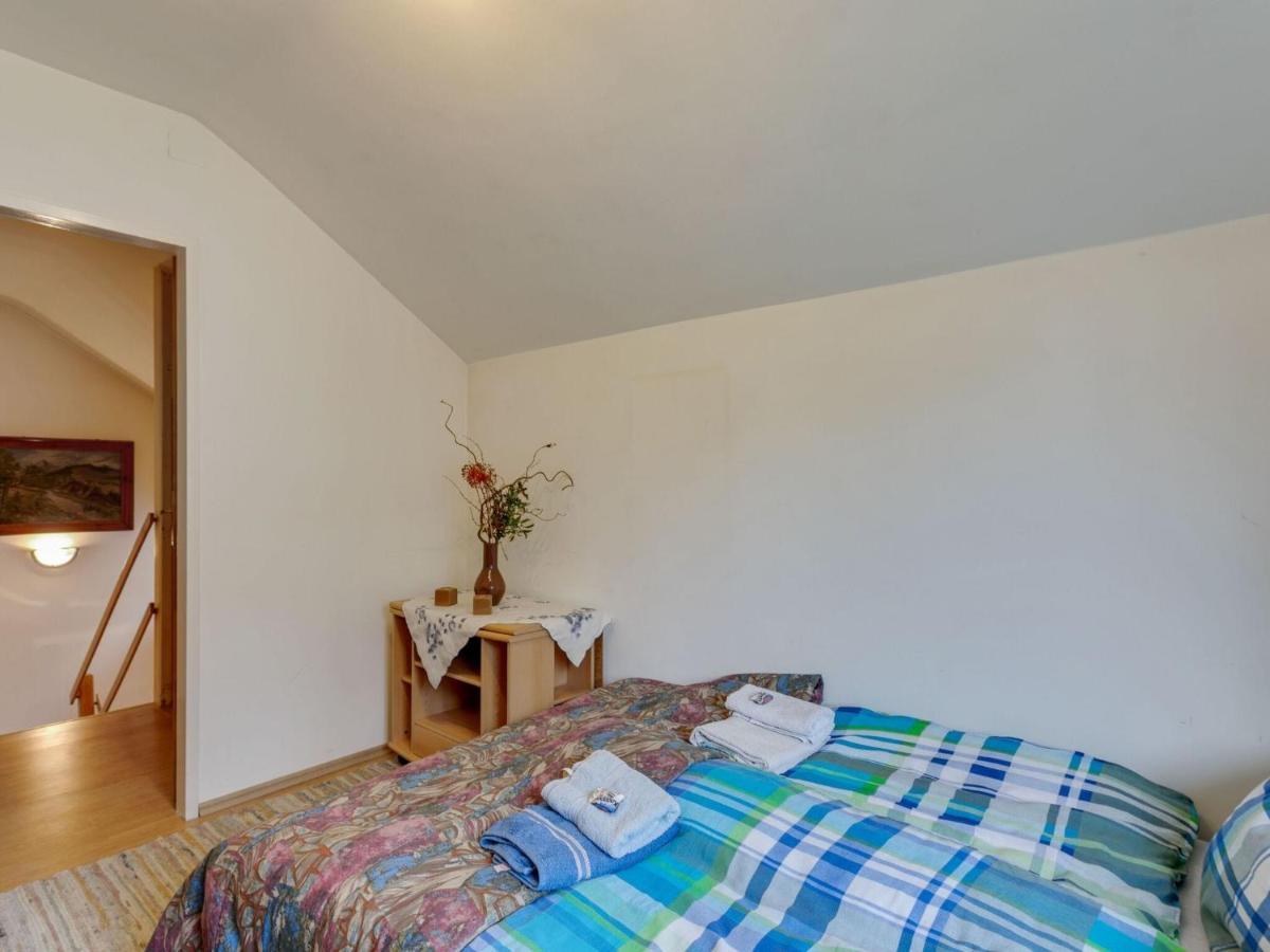 Lively Holiday Home In Wien With Private Garden Kültér fotó